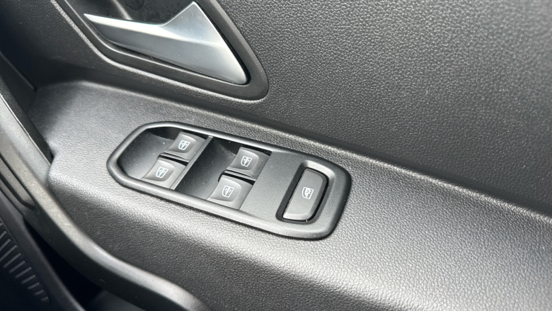 Dacia Duster 1.0 TCe 90 Comfort 5dr Petrol Estate